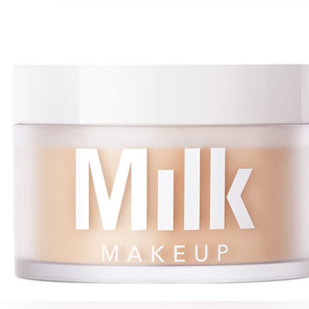 Milk Makeup Blur + Set Matte Loose Setting Powder Translucent Medium